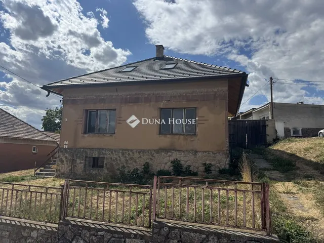 Eladó ház Pécsvárad 73 nm