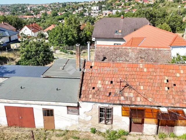 Eladó ház Pécsvárad, Dombay utca 100 nm