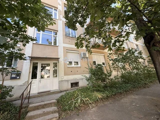 Eladó lakás Pécs 36 nm