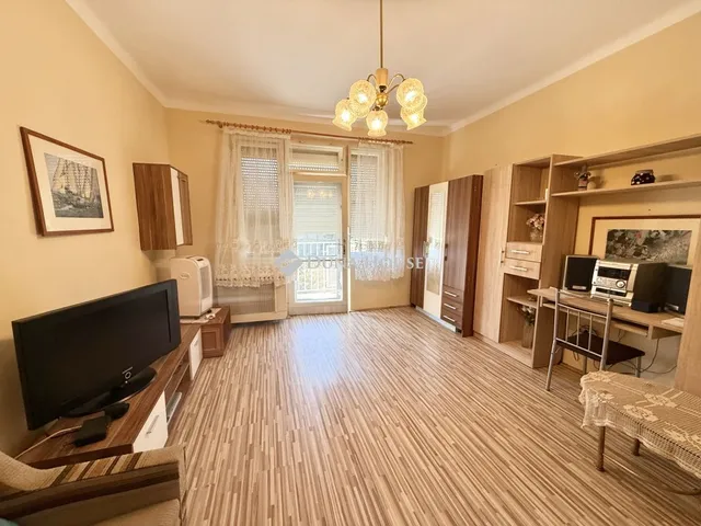 Eladó lakás Pécs, Hajnóczy út 36 nm
