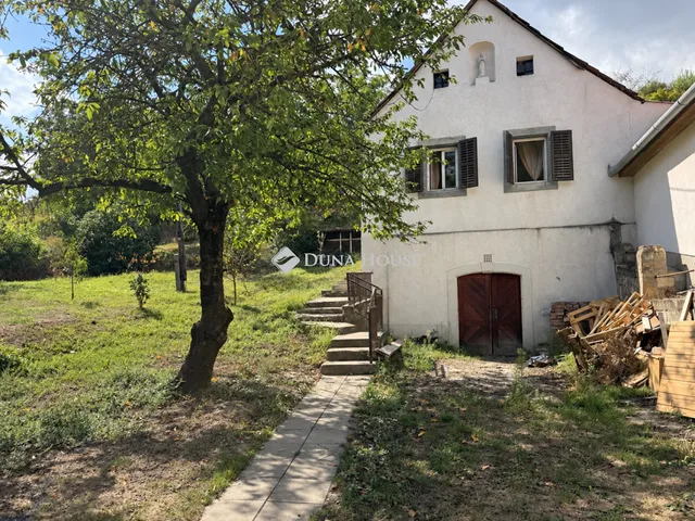 Eladó kereskedelmi és ipari ingatlan Pécs 60 nm