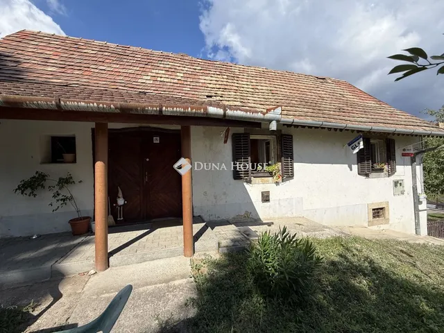 Eladó kereskedelmi és ipari ingatlan Pécs, Rigóder út 60 nm
