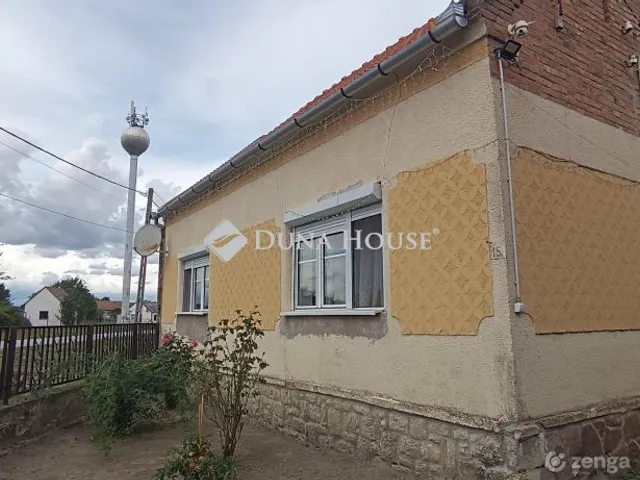 Eladó ház Sumony, Petőfi Sándor utca 111 nm