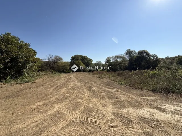 Eladó telek Kozármisleny, Zártkert 1605 nm