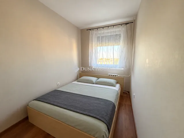 Eladó lakás Pécs, Aidinger János út 40 nm