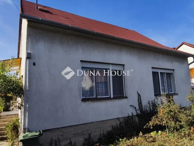 Eladó ház Újpetre 100 nm