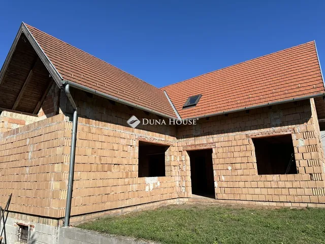 Eladó telek Pusztazámor 1038 nm