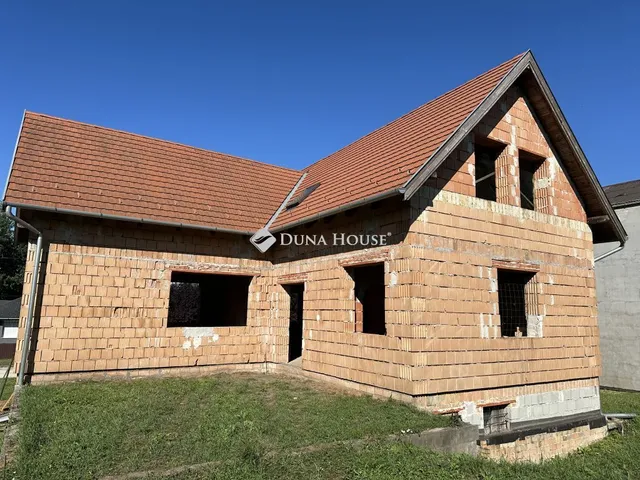 Eladó telek Pusztazámor 1038 nm