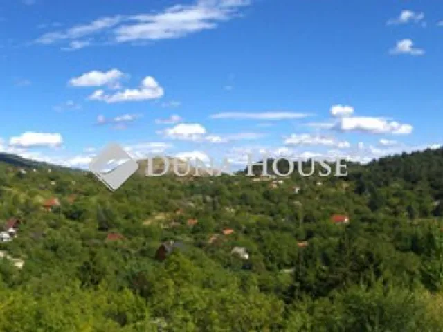 Eladó telek Budaörs 2513 nm