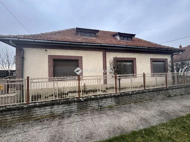 Eladó ház Csány 120 nm