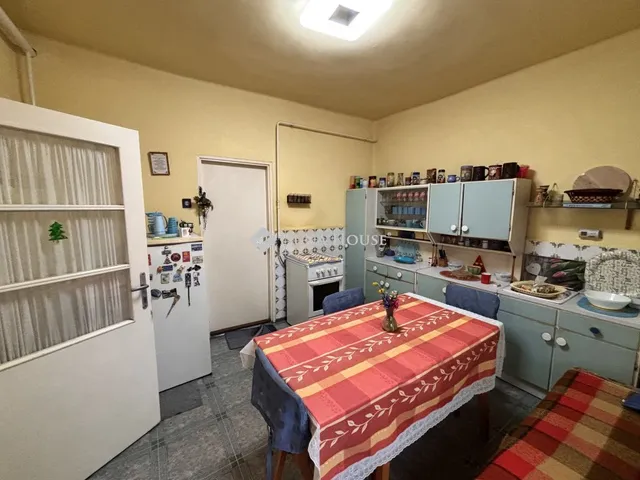 Eladó ház Csány 120 nm