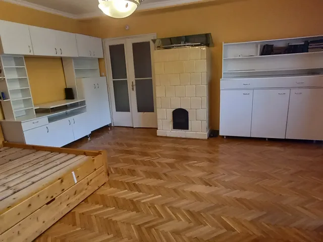 Eladó lakás Budapest II. kerület 82 nm