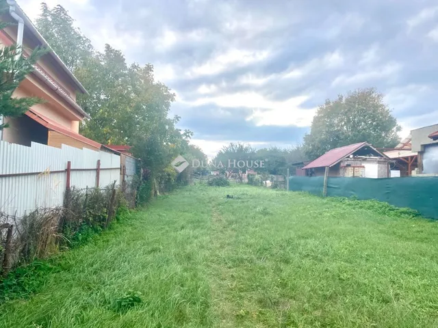 Eladó telek Budaörs 737 nm