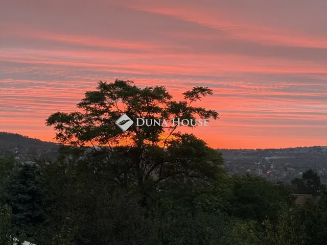 Eladó ház Pilisborosjenő 400 nm