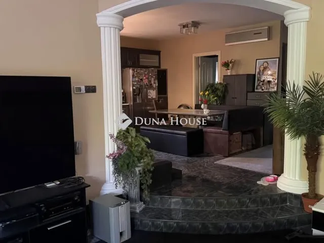 Eladó ház Budapest X. kerület 190 nm