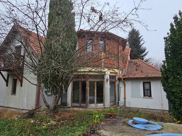 Eladó ház Budapest XVIII. kerület 179 nm