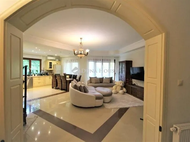 Kiadó ház Mogyoród 554 nm