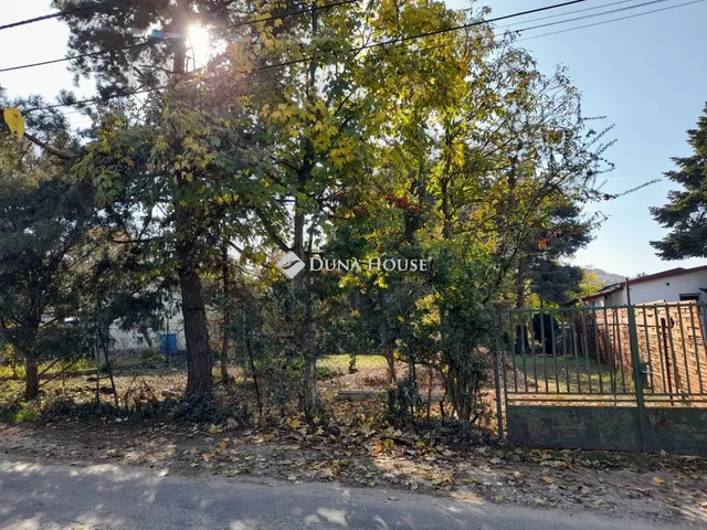 Eladó telek Mogyoród 1485 nm