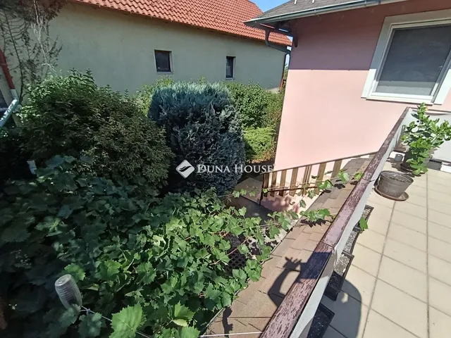 Eladó ház Veresegyház 300 nm