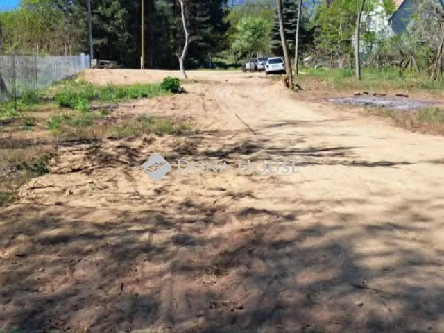 Eladó telek Gödöllő 1095 nm
