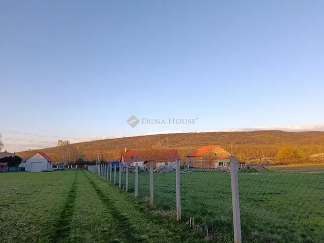 Eladó telek Gödöllő 6585 nm