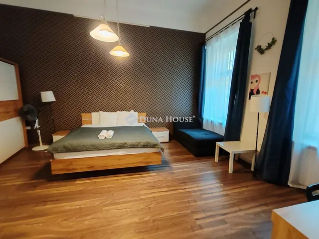 Kiadó lakás Budapest VI. kerület, Teréz körút 142 nm