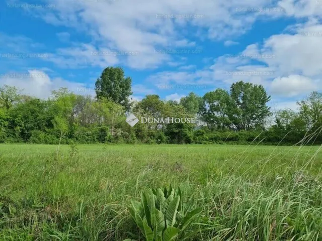 Eladó telek Pomáz, Vadász János utca 741 nm