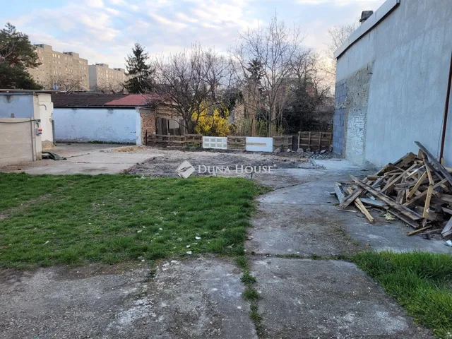 Eladó telek Budapest XIX. kerület 462 nm
