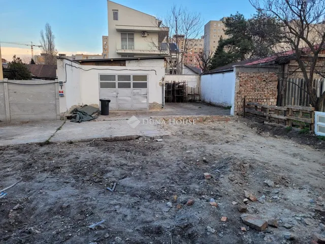 Eladó telek Budapest XIX. kerület 462 nm