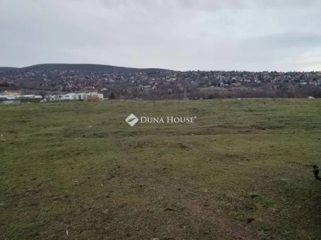 Eladó telek Szentendre 6788 nm