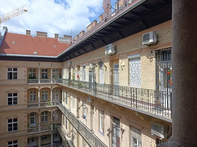 Eladó lakás Budapest VI. kerület 81 nm