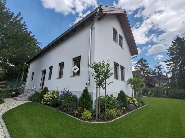 Eladó ház Csömör, Liliom utca 135 nm