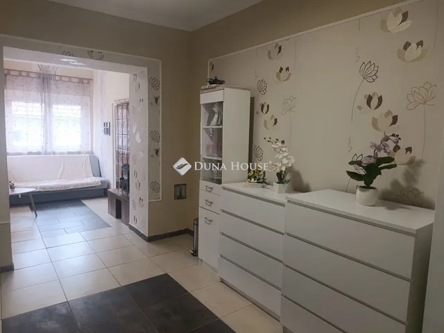 Eladó ház Valkó 84 nm