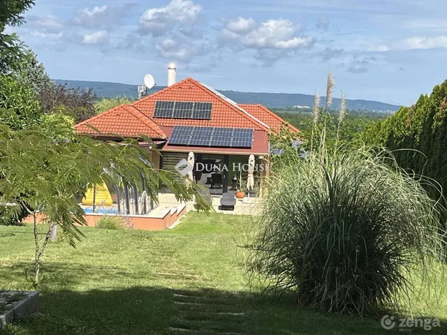 Eladó ház Alsópáhok 300 nm
