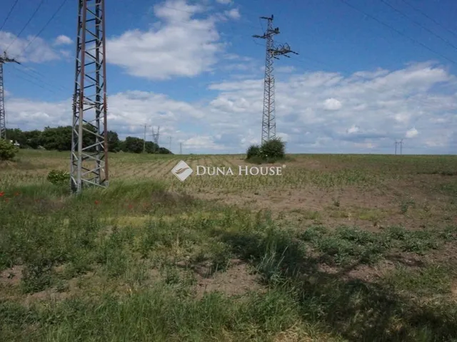 Eladó telek Székesfehérvár 11395 nm