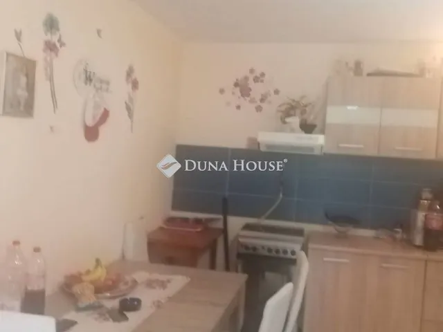 Eladó ház Káloz, Ország út 68 nm