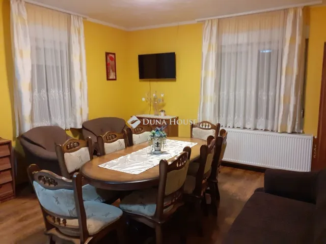 Eladó ház Csókakő 136 nm