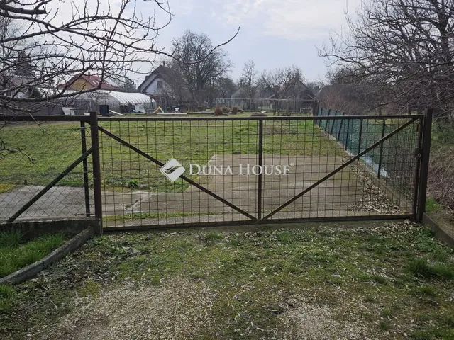 Eladó telek Velence, Solt köz 1085 nm