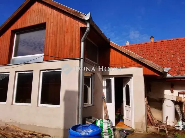 Eladó ház Pákozd 85 nm
