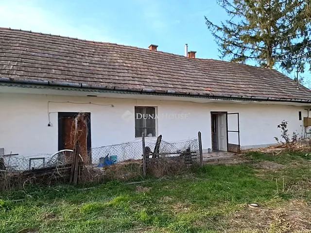 Eladó ház Káloz 74 nm