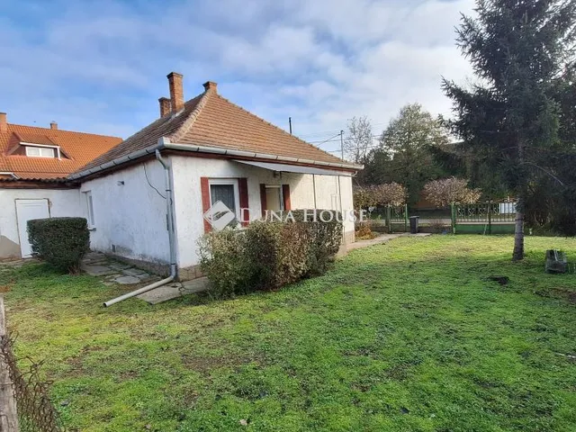 Eladó ház Sárosd, Béke utca 90 nm