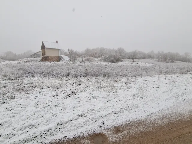 Eladó telek Pákozd 822 nm