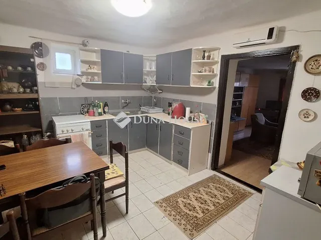 Eladó ház Sárkeszi 60 nm