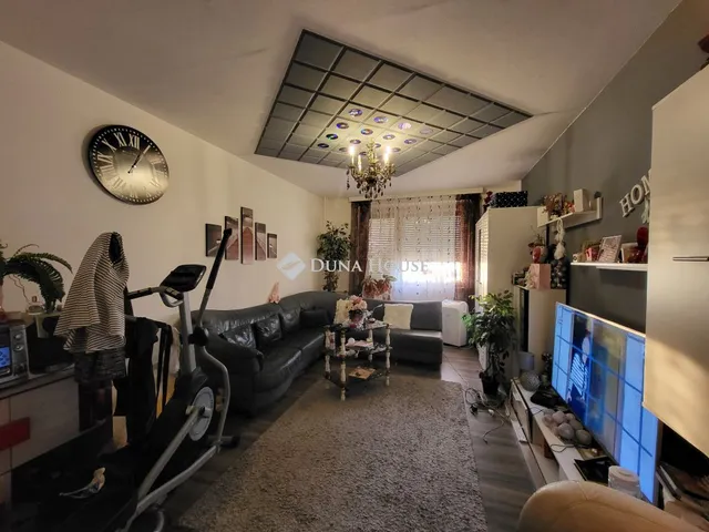 Eladó lakás Pétfürdő 53 nm