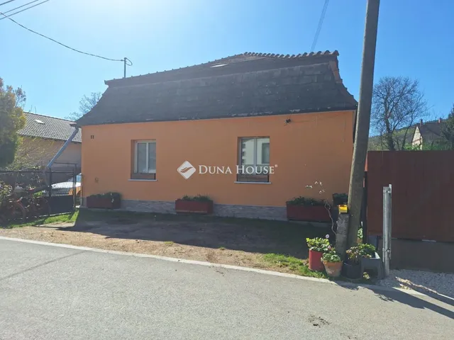 Eladó ház Neszmély 134 nm