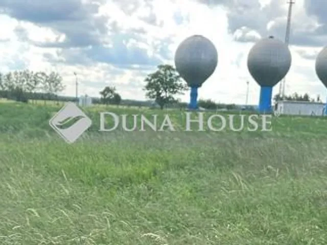 Eladó telek Sárbogárd 3710 nm