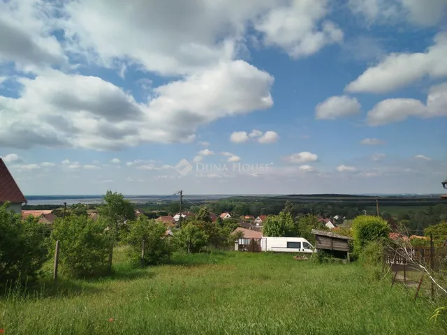 Eladó telek Sukoró 703 nm