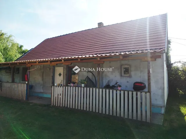Eladó ház Pusztaszabolcs 70 nm