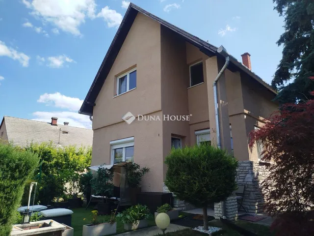 Eladó ház Velence 150 nm