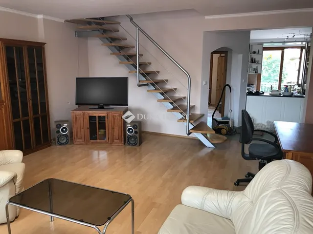 Kiadó lakás Székesfehérvár 146 nm